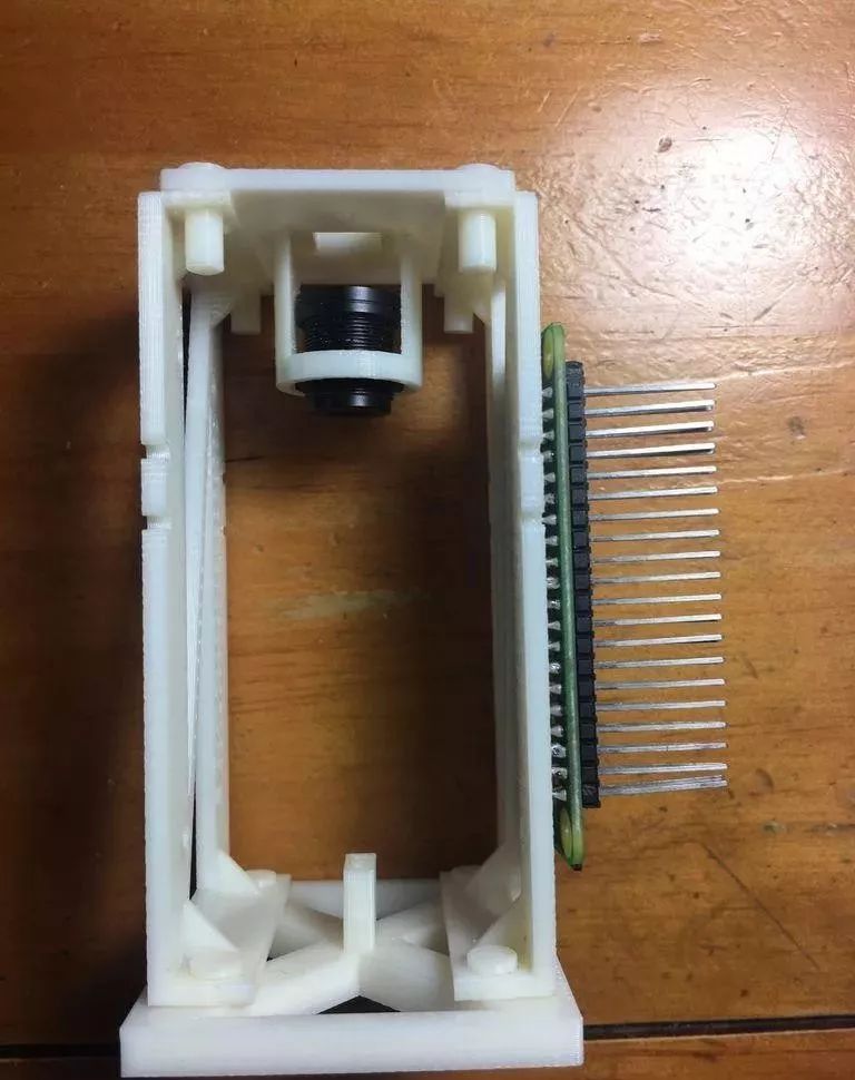 Create a Low-Cost Interactive Microscope with Raspberry Pi