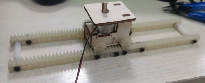 Designing a Physical Mechanical Motion Teaching Tool Based on Arduino