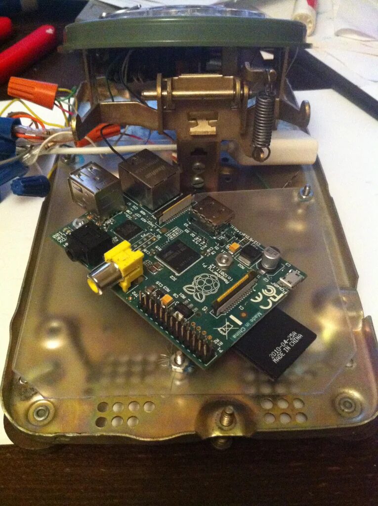 Transforming a Rotary Phone into an MP3 Player with Raspberry Pi