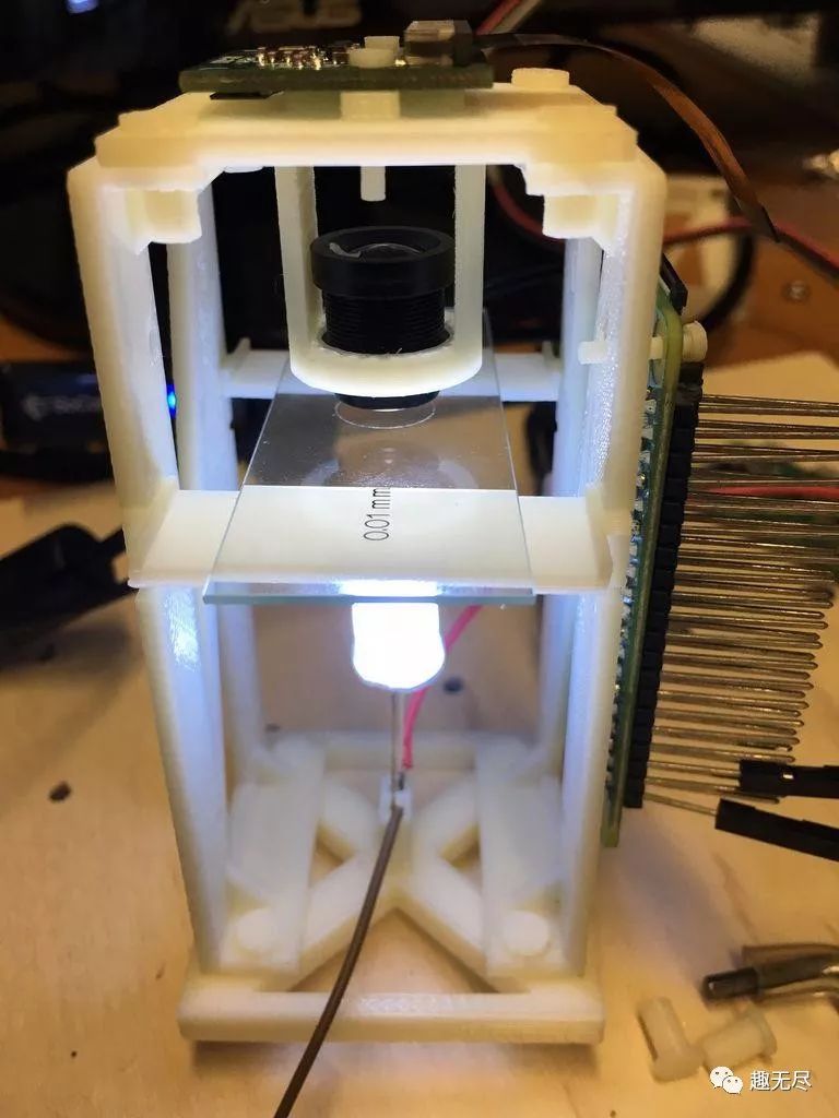 Build a Low-Cost Interactive Microscope with Raspberry Pi